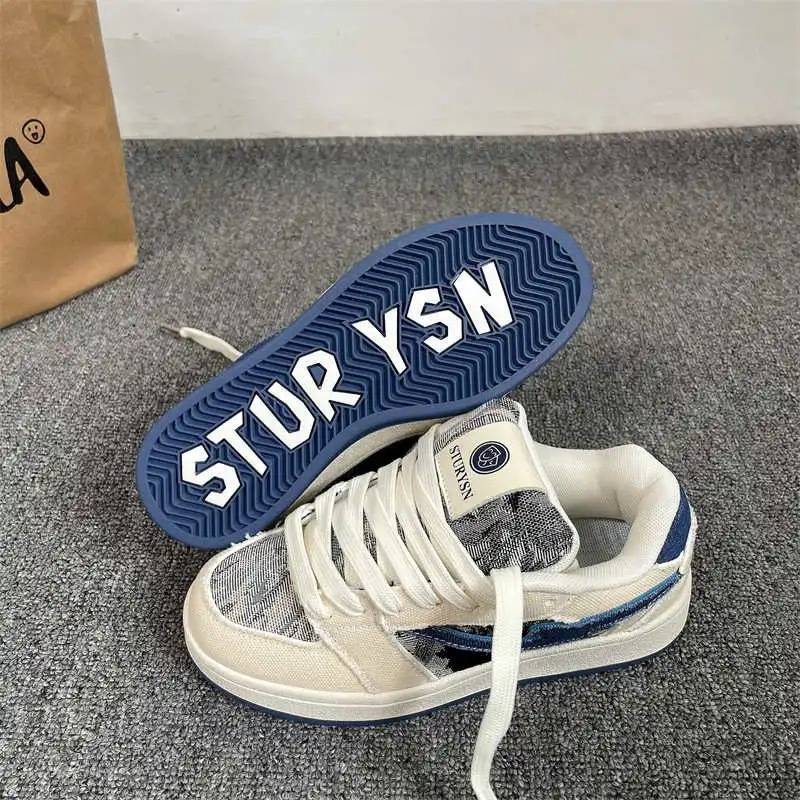 Viral Sturysn Sneaker